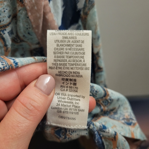 Free People Bohemian Flowey Flower Pattern Top size Small - Picture 5 of 7